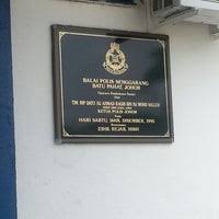 Polis malaysia mengamuk di kedai gunting rambu aceh. Balai Polis Senggarang
