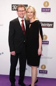 Zuvor war sie sozialministerin in schwerin. Ein Duett Der Schmusestars Helene Fischer Und James Blunt Beim Echo Stuttgarter Zeitung