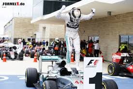 Hamilton is regarded as one of the most complete drivers on the lewis hamilton collectable items are rare, and highly sought after by collectors the world over. Lewis Hamilton Uber Seinen Vater Er Kontrollierte Alles