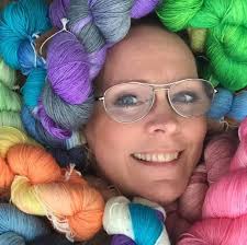 Handfärgade garner gör Petra och hennes kunder lyckliga