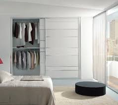 La cabina armadio in cretto cashmere by zalf è una soluzione moderna per la vostra camera da letto. Porta Per Cabina Armadio Da Interno 303 Zemma Srl In Vetro In Alluminio Scorrevole