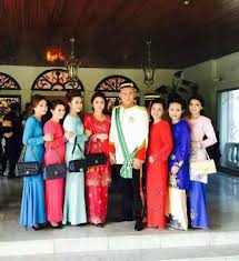 Teh lian peng dato'liong ah sow @ liang tau sang. Dalam Negara Datuk Ong Hampir Didakwa Dibawah Ordinan Darurat Wangcyber