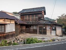 Couple Moved to Japan and Turned $6.5K Abandoned Home Into Guesthouse