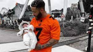 The proud father was even seen commenting on his girlfriend's recent ig post, writing: Ex On The Beach S Ashley Cain Reveals 2 Month Old Daughter Diagnosed With Rare Aggressive Form Of Leukemia