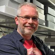 Online Courses and Virtual Tours