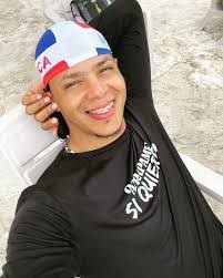 Ricky Arias's Instagram, Twitter & Facebook