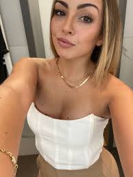 Este usuario está a 1 KM de distancia te envió una solicitud Aceptar  Eliminar