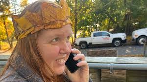 Derek Gomes's Instagram, Twitter & Facebook