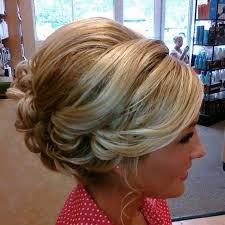 Pin By Carina Brookover On Hair Styles Hair Styles Short Bridal Hair Short Hair Updo
