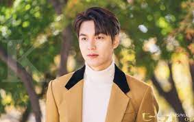 Lee min ho's horse from 'the king: Lee Min Ho Siap Tutut Penyebar Informasi Palsu Dan Komentar Jahat Di Internet