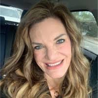 Amy Gingell's Instagram, Twitter & Facebook