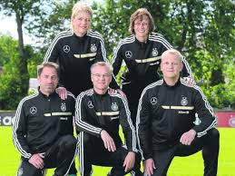 Die schwedische fußballnationalmannschaft der frauen ist eine vom verantwortlichen trainer getroffene repräsentative auswahl von schwedischen fußballspielerinnen für ein internationales spiel. Fussball Carsten Lueg Betreut In Schweden Die Deutsche Frauen Nationalmannschaft Lokalsport