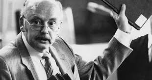 Ditarët e rremë të Hitlerit që tallën shtypin britanik