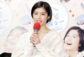 佐久間由衣 nhkドラマで初主演 共演の佐藤二朗もメロメロ mantanweb まんたんウェブ 佐久間由衣 女優 nhk ドラマ