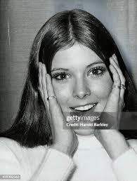 Eleanor Swan's Instagram, Twitter & Facebook