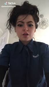 Julia Budde's Instagram, Twitter & Facebook