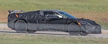 The 2021 corvette offers a retractable hardtop. S V0uj 8ag4hem