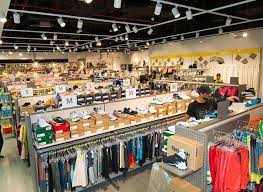 Al wahda mall has the most popular dining options in abu dhabi. Brands For Less Al Wahda Mall The Best Shopping Mall In Abu Dhabi Uae Have It All More