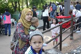 Kalau tak mampu mencari orang untuk mengurut, boleh membuat senaman yang ringan untuk pengaliran darah dari kaki ke jantung. Cerita Sebelum Bersalin Dr Ummi Hani