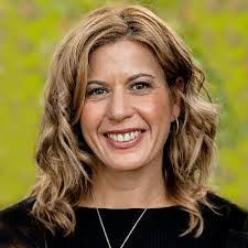 Melissa Lombardi's Instagram, Twitter & Facebook