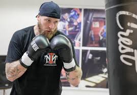 He was ranked as the no.10 heavyweight in the world by boxrec at the conclusion of 2011. Robert Helenius Ottelu Tanaan
