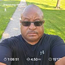 A Kool and beautiful day for a nice long walk. Just pushing myself 💪💪💪