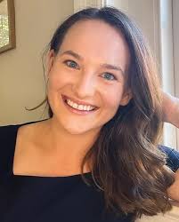 WI-Reads.org is proud to host** # **Reading Above the Fray** # book study  with author Julia Lindsey! Over the course of four weeks, we'll take a deep  dive into (and beyond)