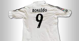 El real madrid y zinedine zidane publicarán un comunicado oficial en las próximas horas/días para anunciar que se separan. Real Madrid Trikot Aus 2005 06 Mit Star Signaturen