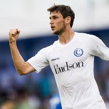 Yaremchuk is a product of karpaty lviv and dynamo kyiv sportive schools. Futbolist Sbornoj Ukrainy Zayavil Ob Otkaze Igrat V Zenite Za Milliony Evro Futbol Sport Lenta Ru