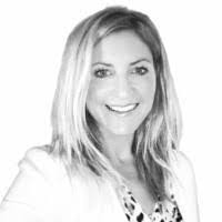 Kate Munson's Instagram, Twitter & Facebook