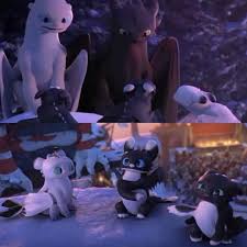 Disney The First On Instagram Toothless Family Howtotrainyourdragon Homecomming Thehiddenworld Httyd Dragons How To Train Your Dragon How To Train Dragon