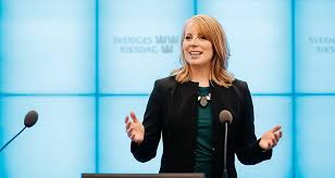 Partiledaren annie lööf (c) är gravid! Konsten Att Luras Utan Att Ljuga Hanna Karin Grensman
