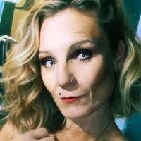 Amanda Hunziker's Instagram, Twitter & Facebook