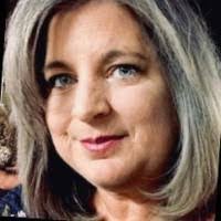 Shannon Lyles's Instagram, Twitter & Facebook