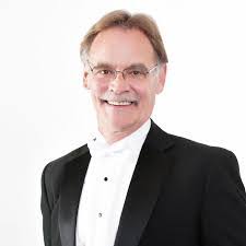 Sonja Giles's Instagram, Twitter & Facebook