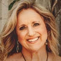 Cameron Stansell's Instagram, Twitter & Facebook