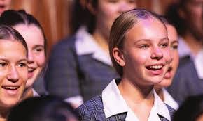 Ashleigh Keeling's Instagram, Twitter & Facebook