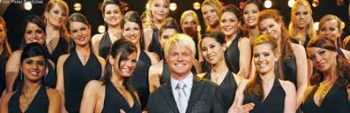 Vikki becomes the ninth top prize winner in deal or no deal history. Die Kritiker Deal Or No Deal Das Promi Special Quotenmeter De Mobile