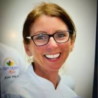 Johanna Redman's Instagram, Twitter & Facebook