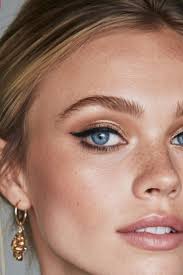 Emma Cutmore (emviolet74)