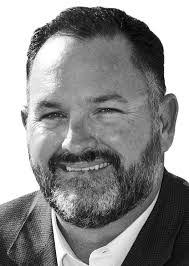 Robert Highsmith's Instagram, Twitter & Facebook