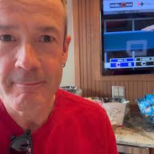 Thanks to Bill Kelleher and The Kelleher Family Foundation for hosting us  and other local non-profits at Great American Ballpark last night! ⚾️ A  wonderful time with great at people. #PSNeverGiveUp