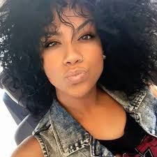 Yasmine Fields (@fields_yasmine)