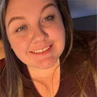 Amber Deering's Instagram, Twitter & Facebook