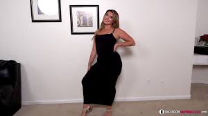 Kylie Ray No Pain-Al No Gain-Al Backroom Casting Couch - Curvy Erotic