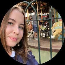 Danielle Magiera's Instagram, Twitter & Facebook