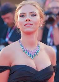 Scarlett Johansson 😍