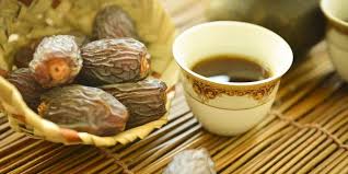 Berdasarkan kajian saintifik ,khasiat utama biji kurma adalah : 3 Kegunaan Biji Kurma Khasiatnya Yang Jarang Diketahui Jangan Buang Tau