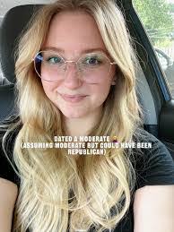 Kimberly Beemer's Instagram, Twitter & Facebook