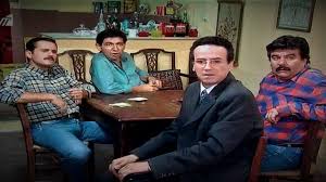 Θα γιορτάσουμε τα 30 χρόνια με 30 επεισόδια του «καφέ της χαράς». Apo To Kolokotrwnitsi Sth Boylh H8opoios Toy Kafe Ths Xaras Ypopshfios Me Ton Lebenth To Koyti Ths Pandwras